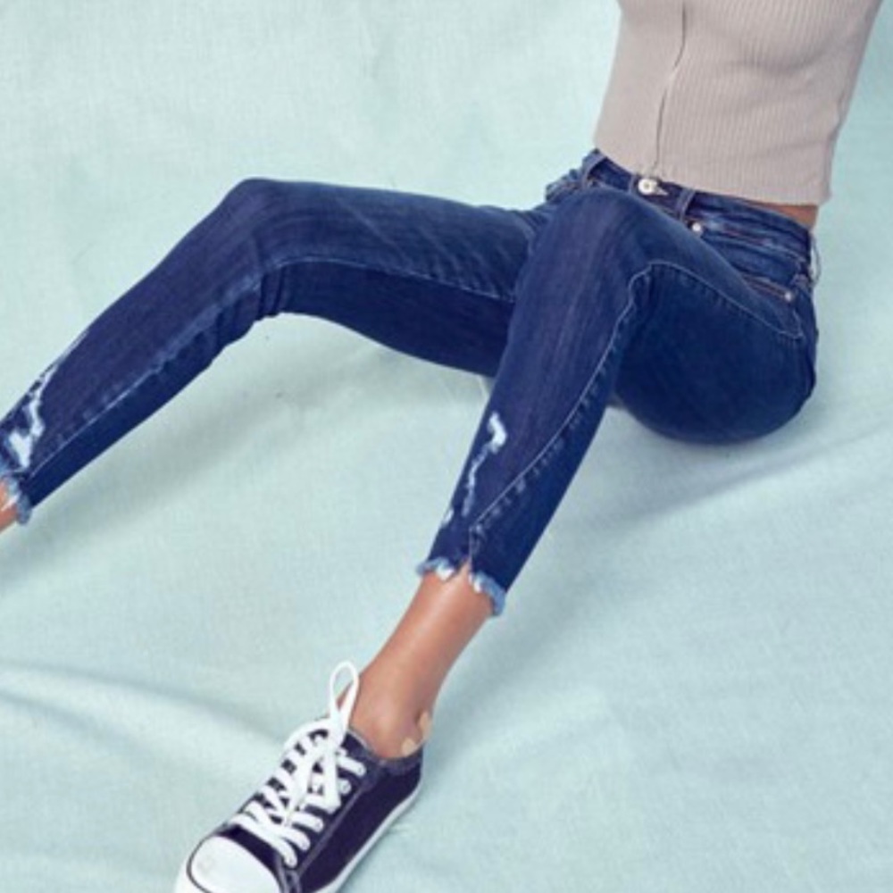 -NWT KanCan Distressed Hem Skinny Ankle Jeans Sizes 24 - Picture 6 of 7